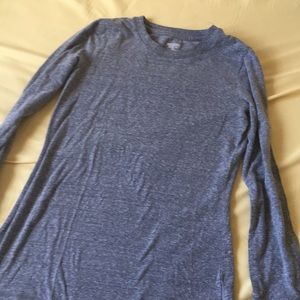 tight long sleeve shirt